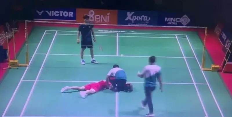 中国羽毛球队翻盘印尼羽毛球队,谌龙完成帽子戏法 中国羽毛球队翻盘印尼羽毛球队,谌龙完成帽子戏法