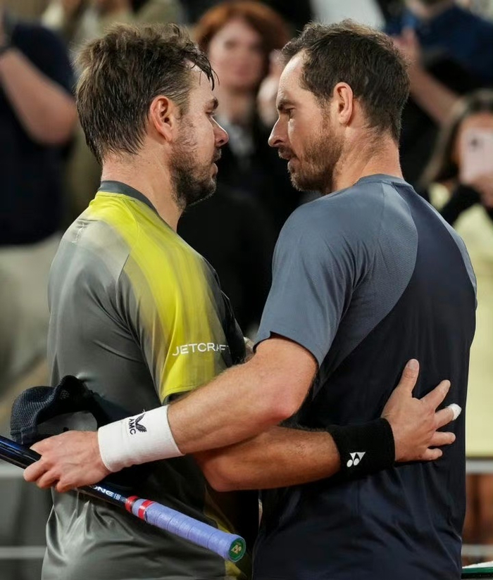 IM体育世界杯2026-年终总决赛横扫法网，穆雷扛起全队