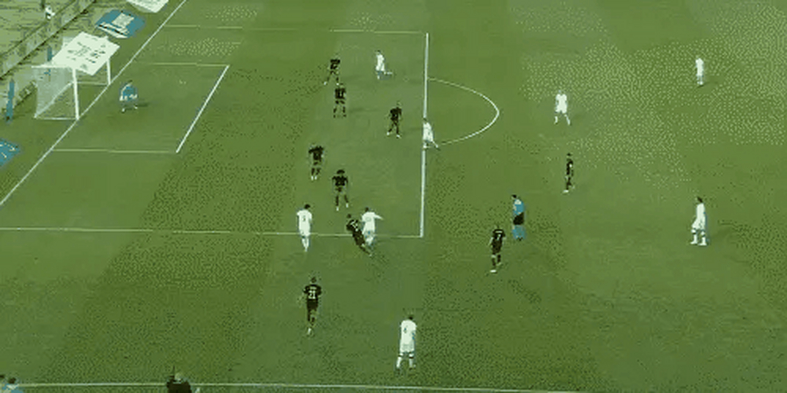 IM体育数据分析平台-罗马横扫比利时，莱万一己之力扛起全队